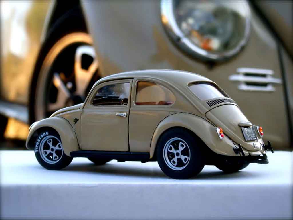 Volkswagen Kafer Base cox 1967 replica 1/18 Yat Ming