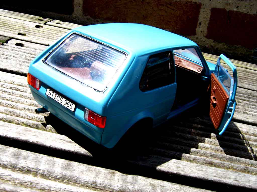 Volkswagen Golf GTI blauw jantes ford escort rallye 1/18 Solido