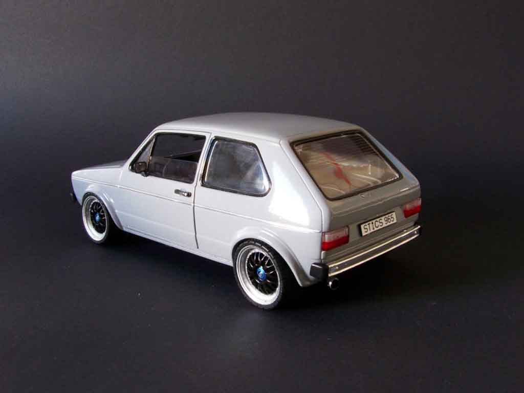 Volkswagen Golf GTI grijs jantes tsw 18 pouces pinstriping 1/18 Solido