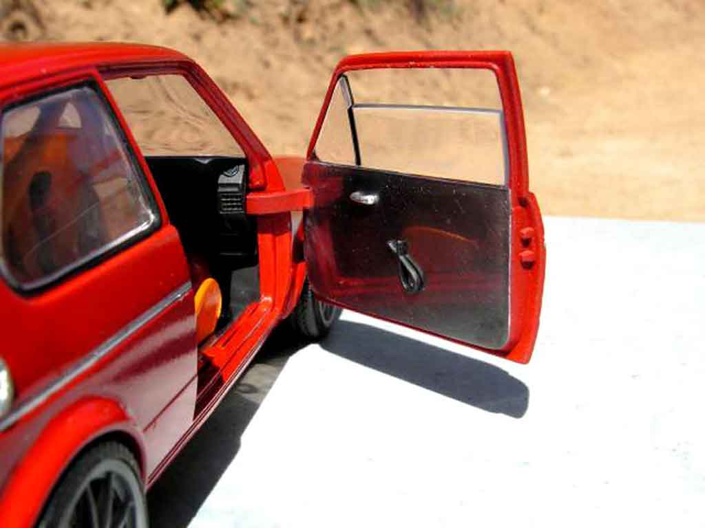 Volkswagen Golf GTI preparation piste rallye 1/18 Solido