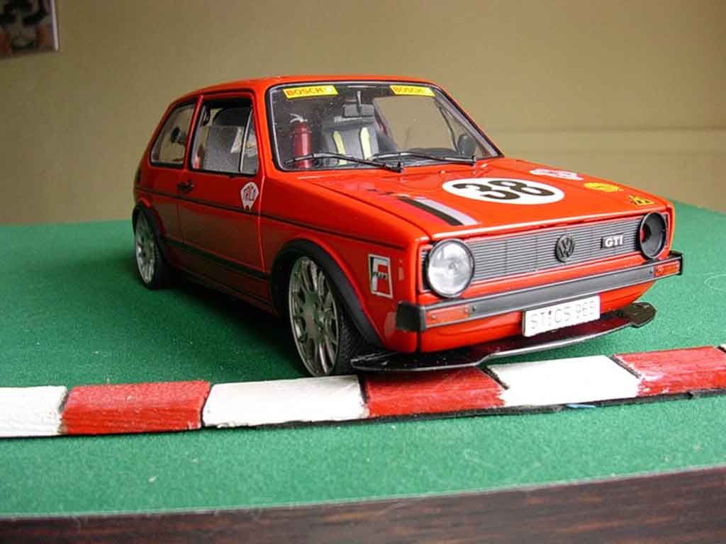 Volkswagen Golf 1 GTI 1/18 Solido 1 GTI racing moteur v10 jantes bbs modelauto