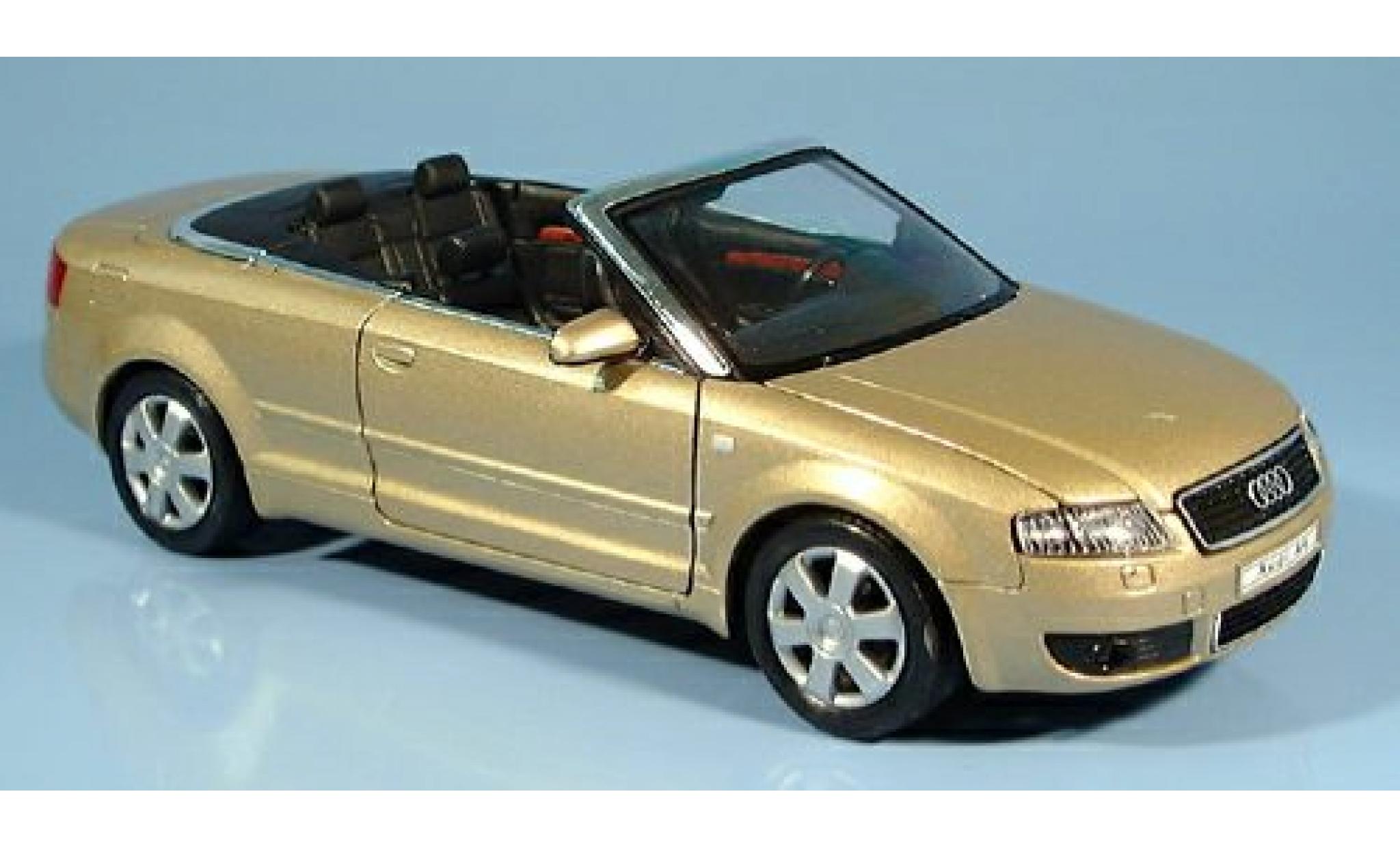 Audi A4 1/24 Welly met. gold 2003 1:24 modelauto