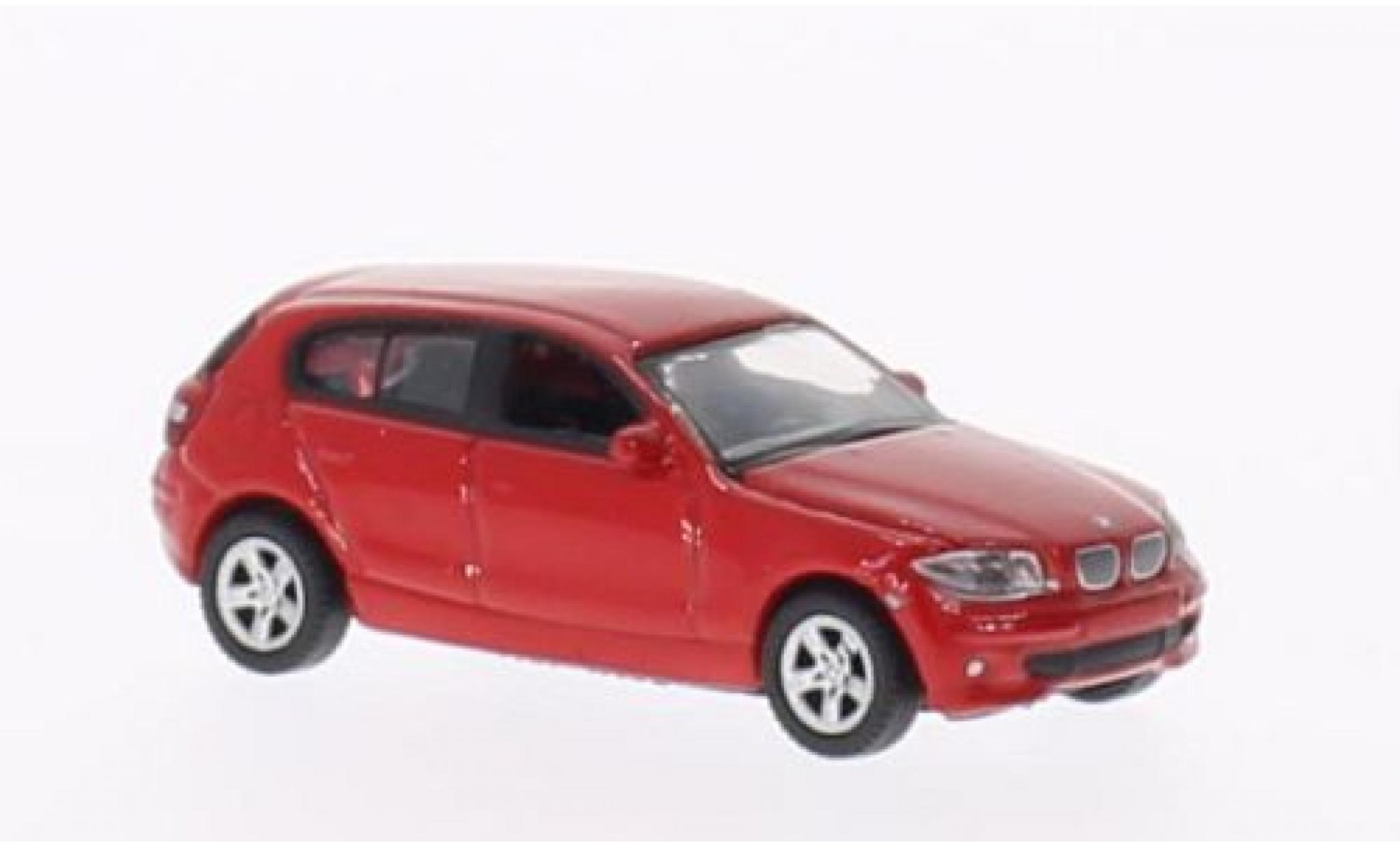 Bmw 120 1/87 Welly i rood modelauto