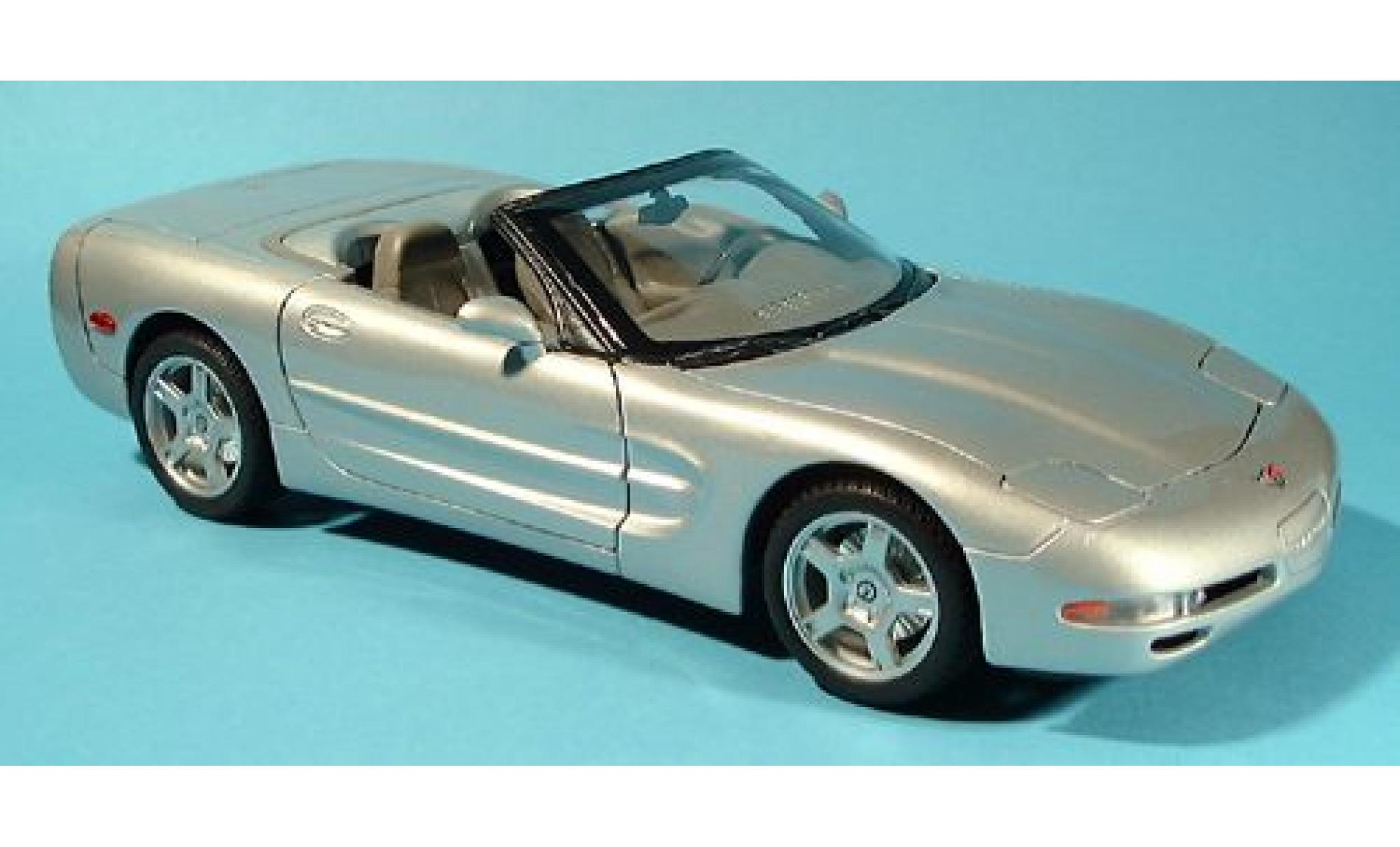 Chevrolet Corvette 1/18 Welly Cabrio grijs 1999 1:18 modelauto