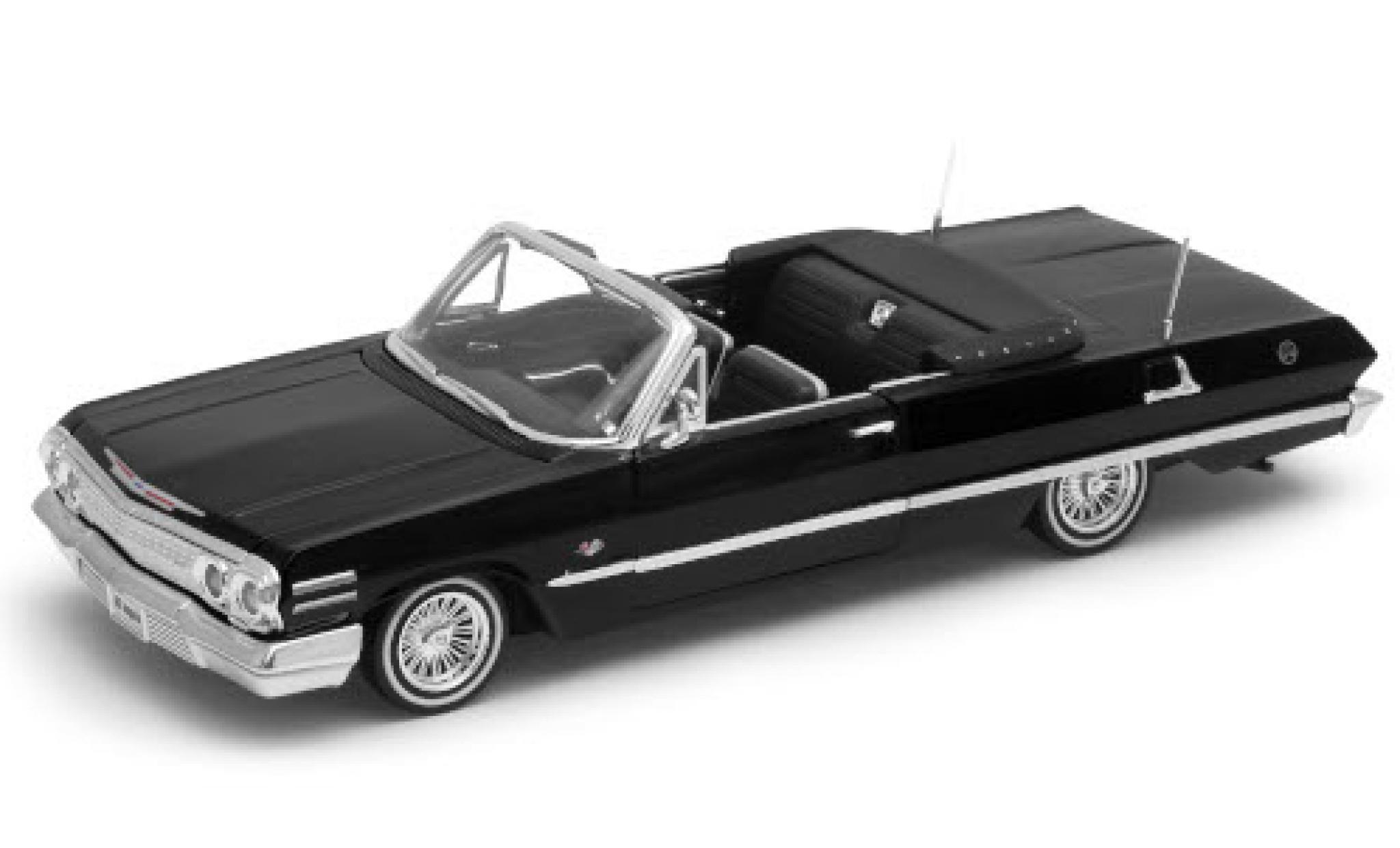 Chevrolet Impala 1/24 Welly Cabriolet Tuning zwart 1963 modelauto