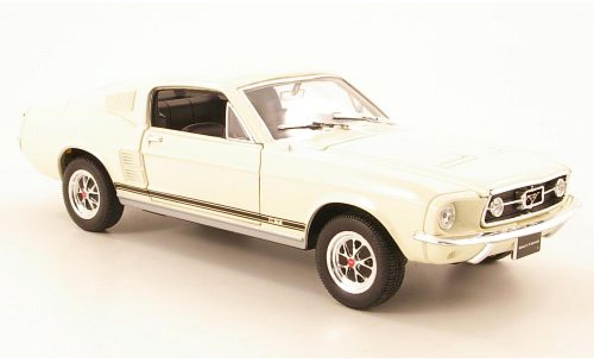 Ford Mustang 1/24 Welly GT beige 1967 1:24 modelauto