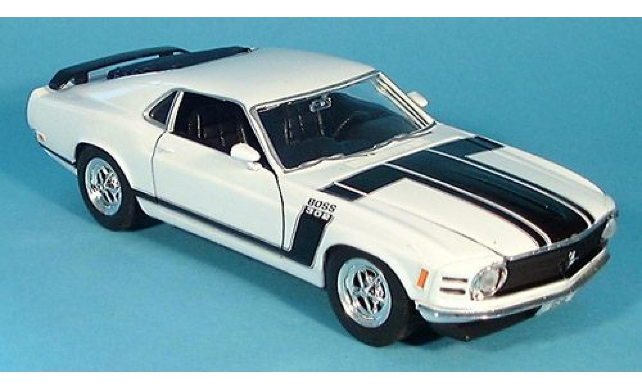 Ford Mustang 1/24 Welly wit 1970 1:24 modelauto