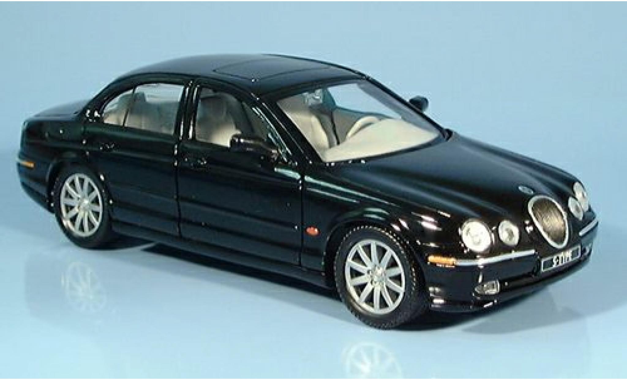 Jaguar S-Type 1/24 Welly zwart 1:24 modelauto