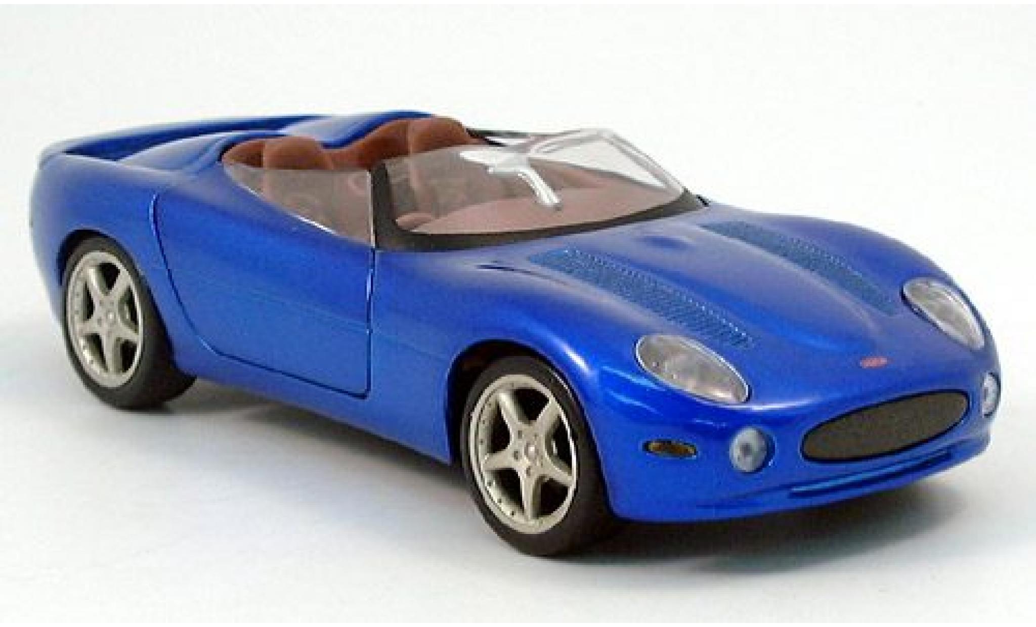Jaguar XK 1/24 Welly 180 met. blauw 2003 1:24 modelauto