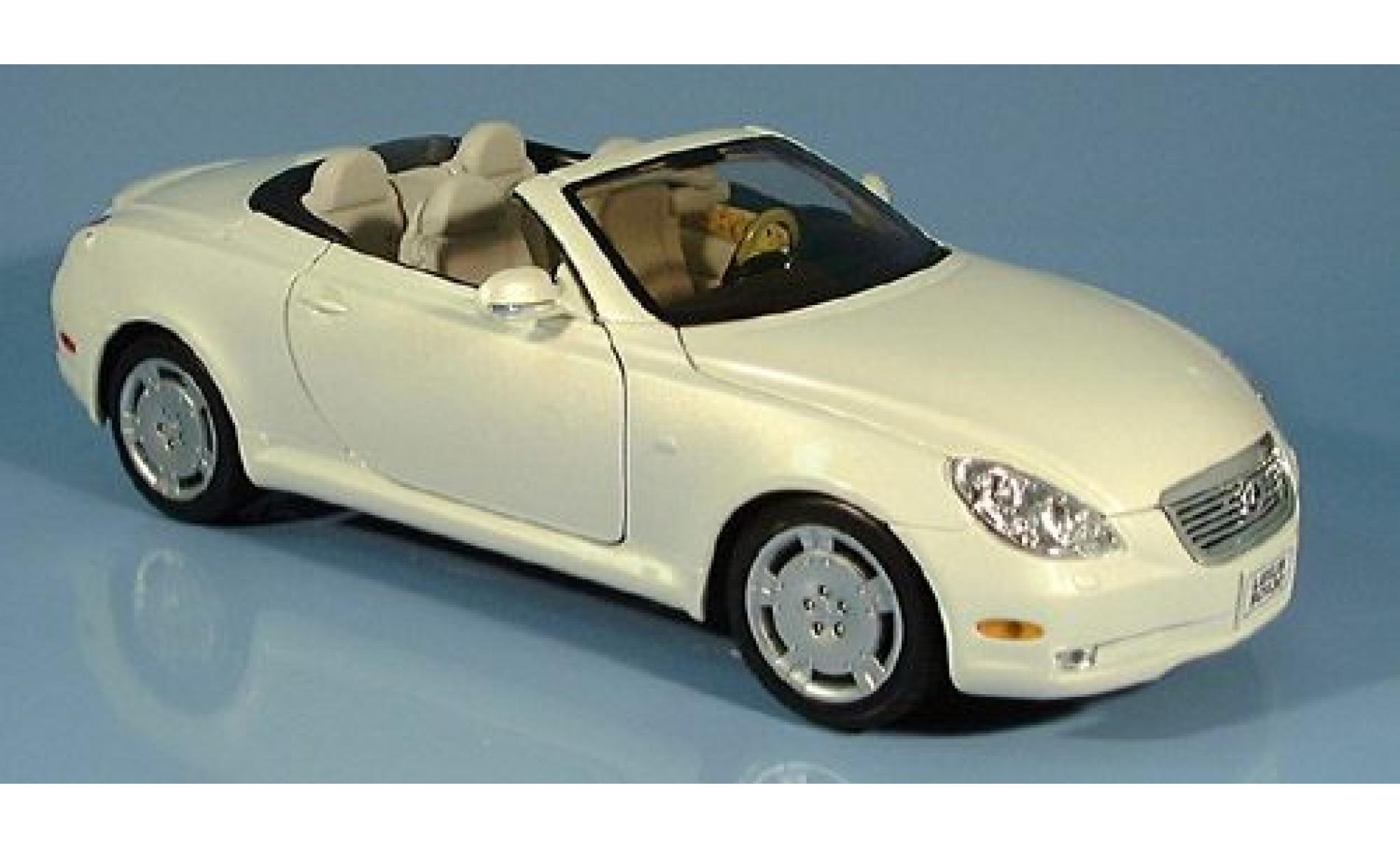 Lexus SC 1/18 Welly 430 Cabriolet met. wit 1:18 modelauto