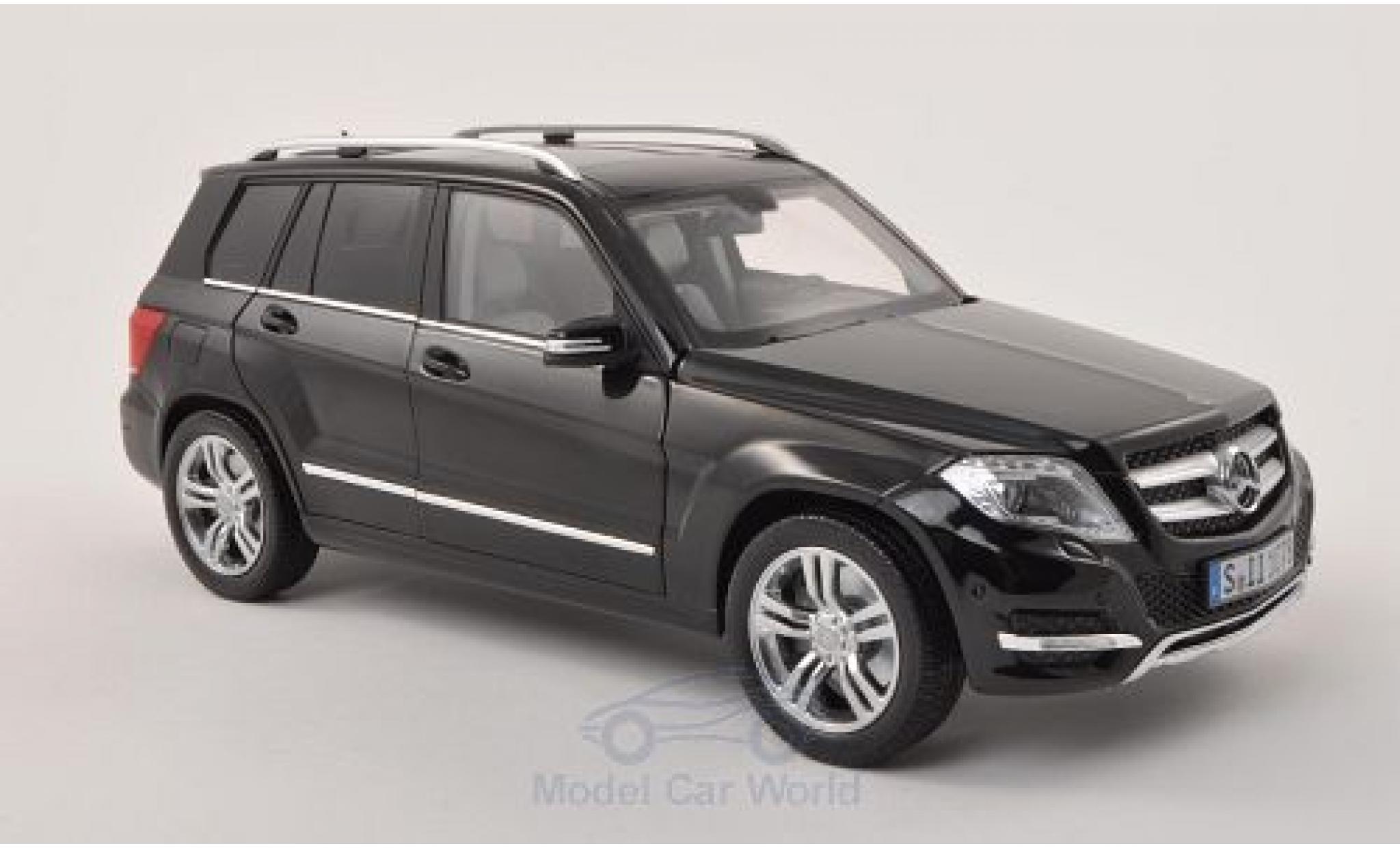 Mercedes Classe GLK 1/18 Welly zwart 2013 GTA Edition ohne Vitrine modelauto