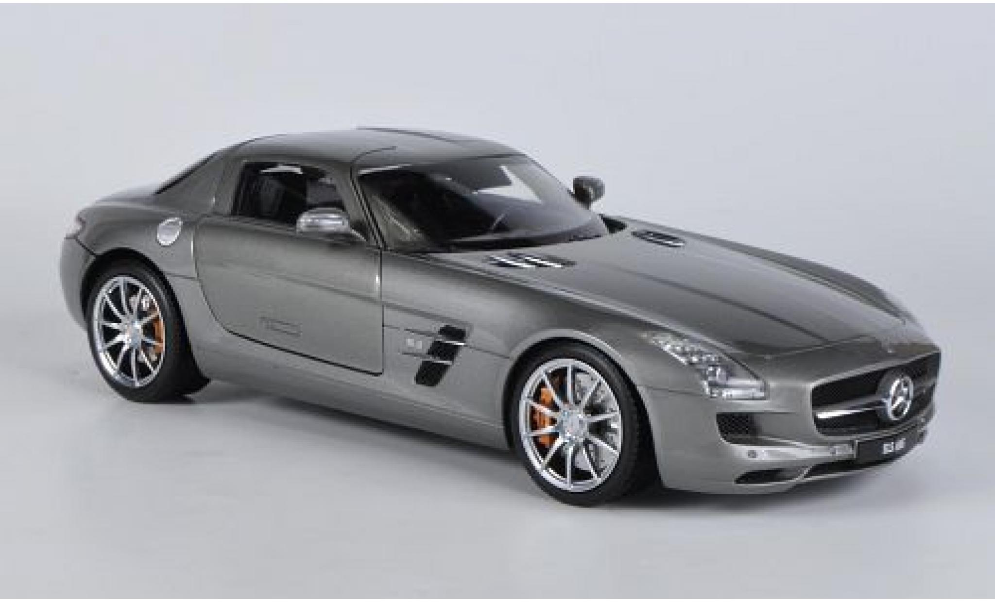 Mercedes SLS 1/18 Welly AMG (C197) met.-grijs (GTA Edition) 1:18 modelauto