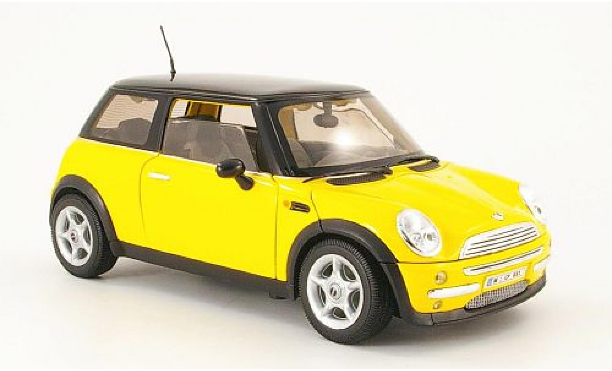 Mini Cooper 1/18 Welly geel zwartes Dach 1:18 modelauto