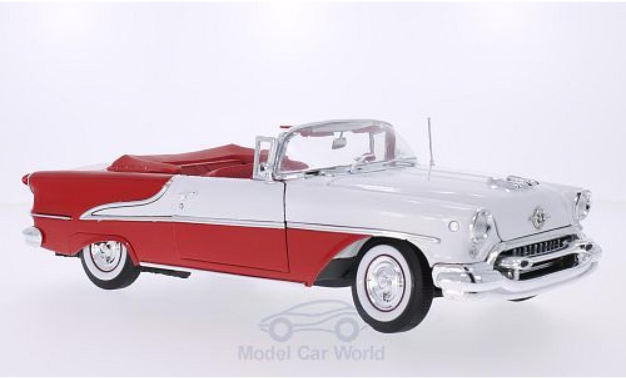 Oldsmobile Super 88 1/18 Welly rood/wit 1955 modelauto
