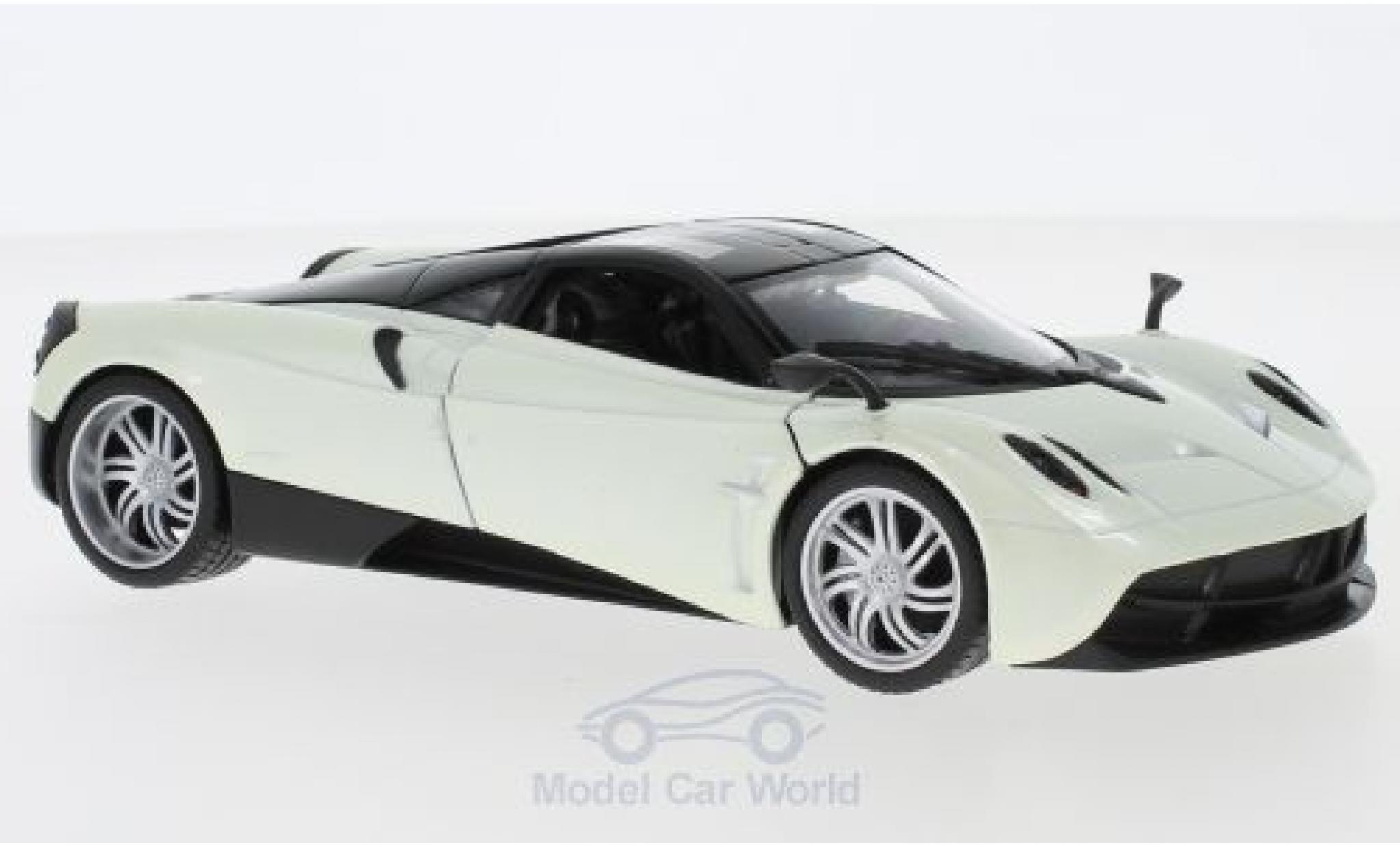 Pagani Huayra 1/43 Welly metallic wit modelauto