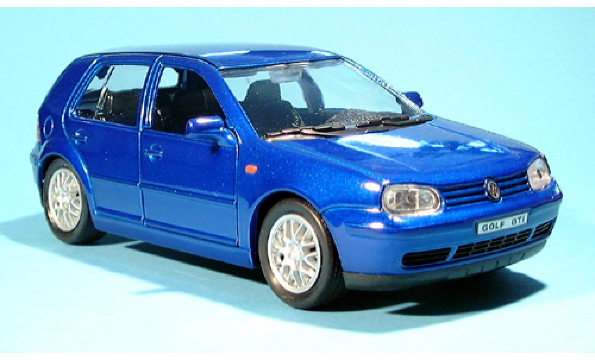 Volkswagen Golf 1/24 Welly IV met. blauw 1:24 modelauto