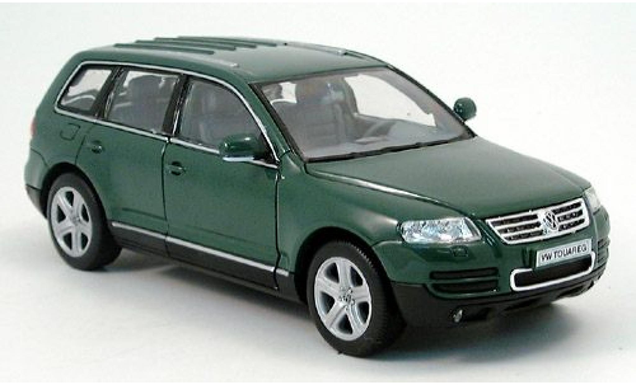 Volkswagen Touareg 1/24 Welly dk. groen 2002 1:24 modelauto
