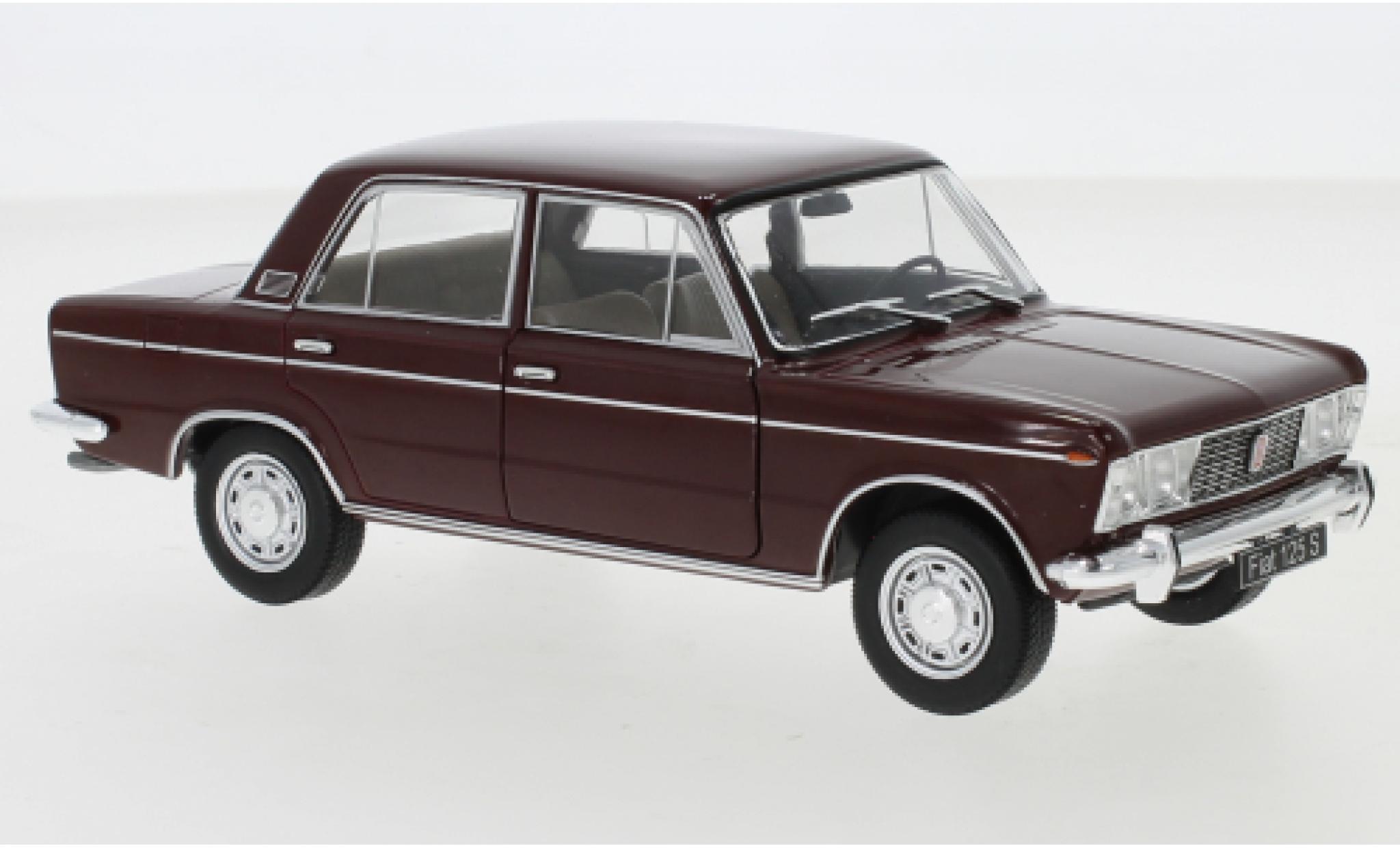 Fiat 125 1/24 WhiteBox Special rood modelauto
