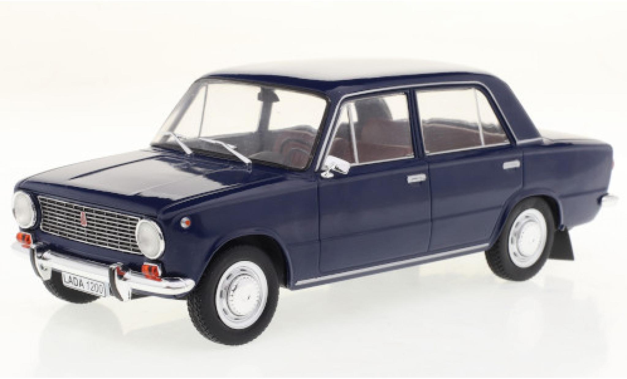 Lada 1200 1/24 WhiteBox blauw modelauto