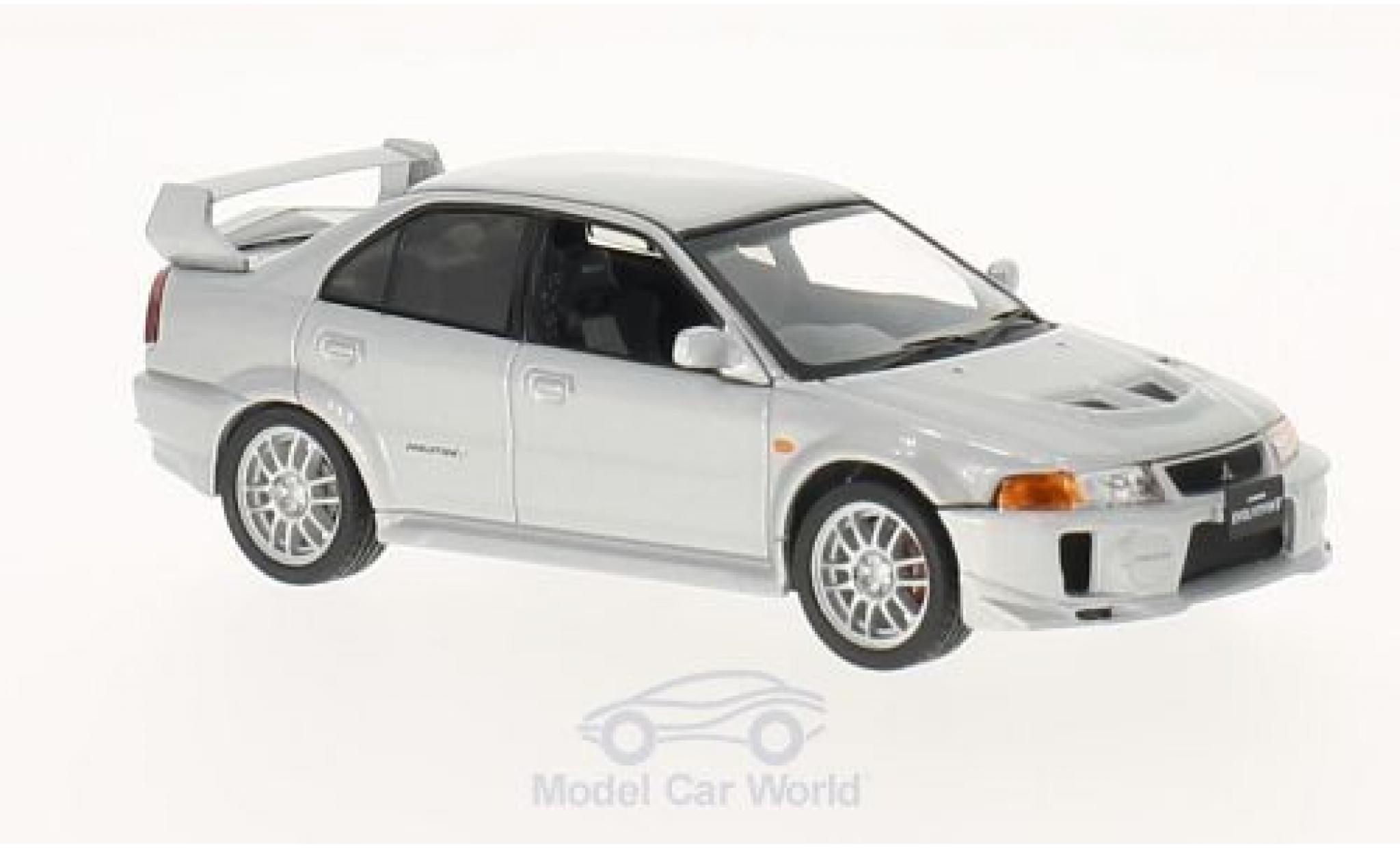 Mitsubishi Lancer 1/43 WhiteBox Evo V RS grijs RHD modelauto