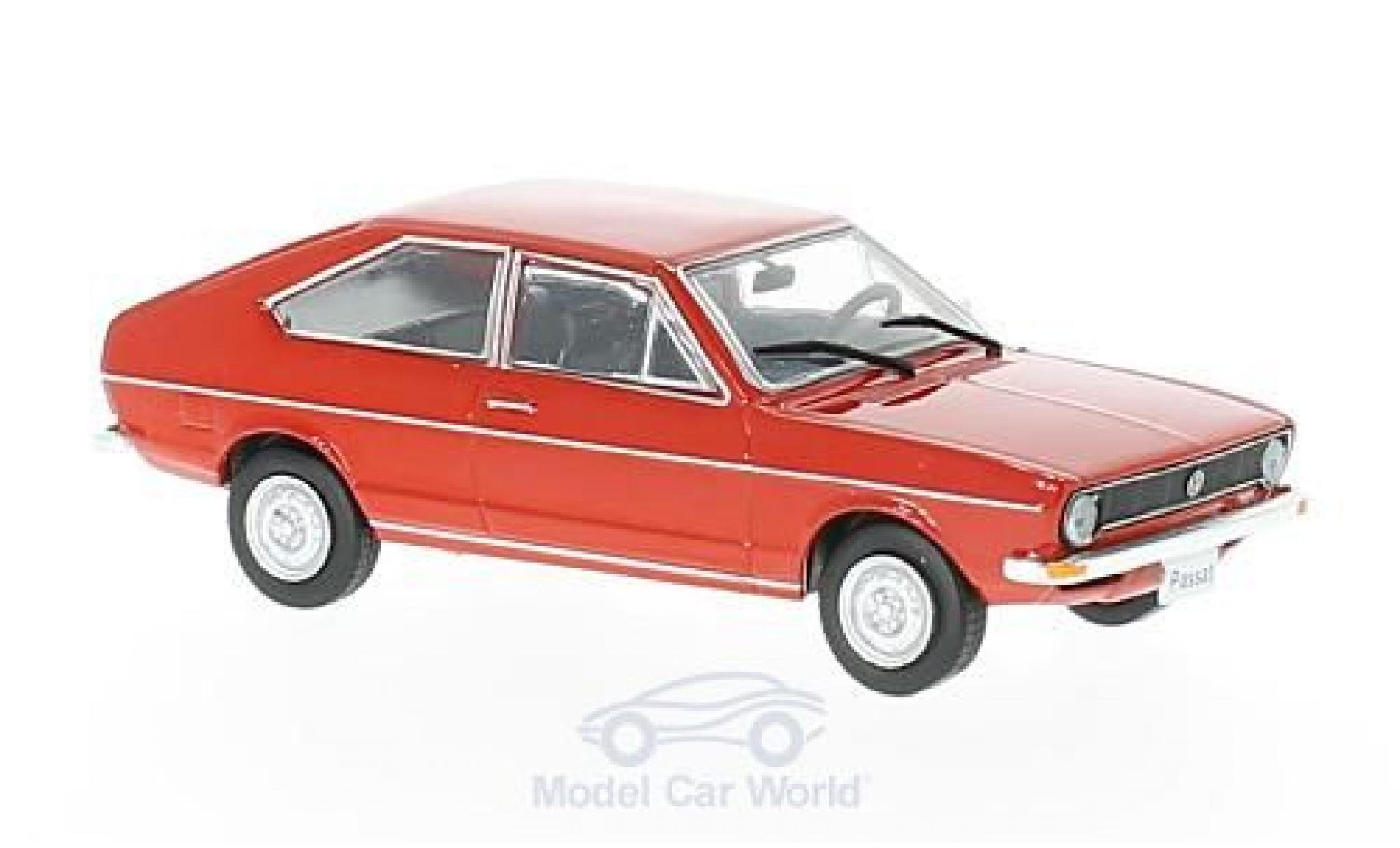 Volkswagen Passat 1/43 WhiteBox (B1) rood 1973 modelauto