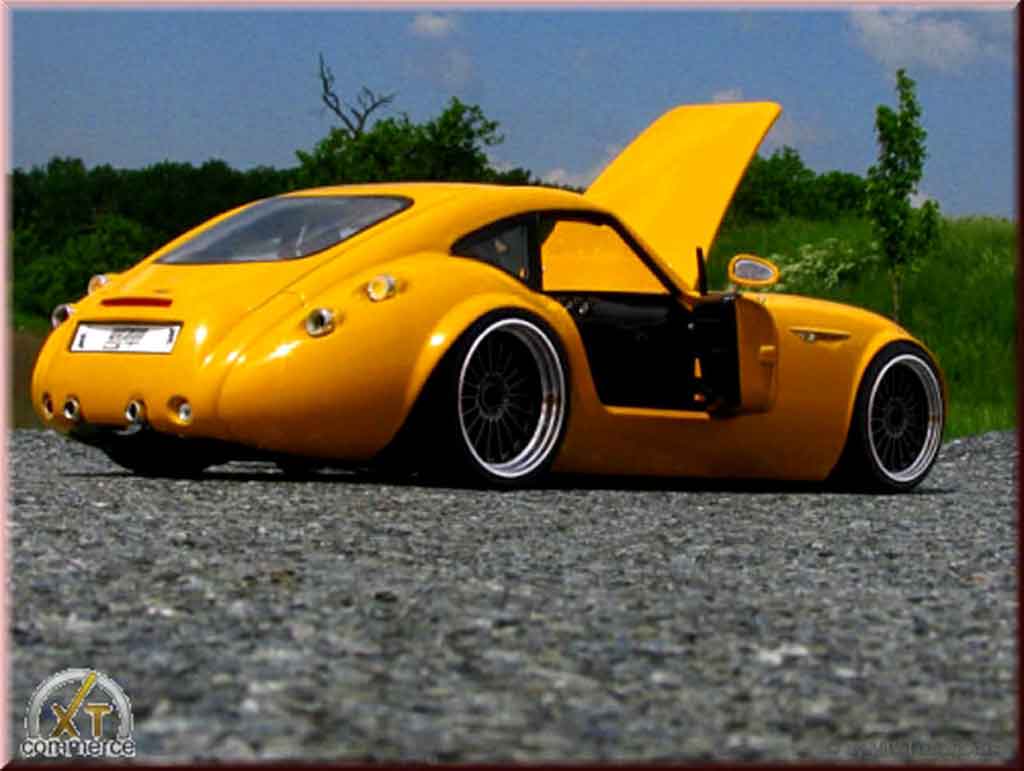 Wiesmann GT Coupe mf3 gt coupe jantes 19 pouces 1/18 Revell