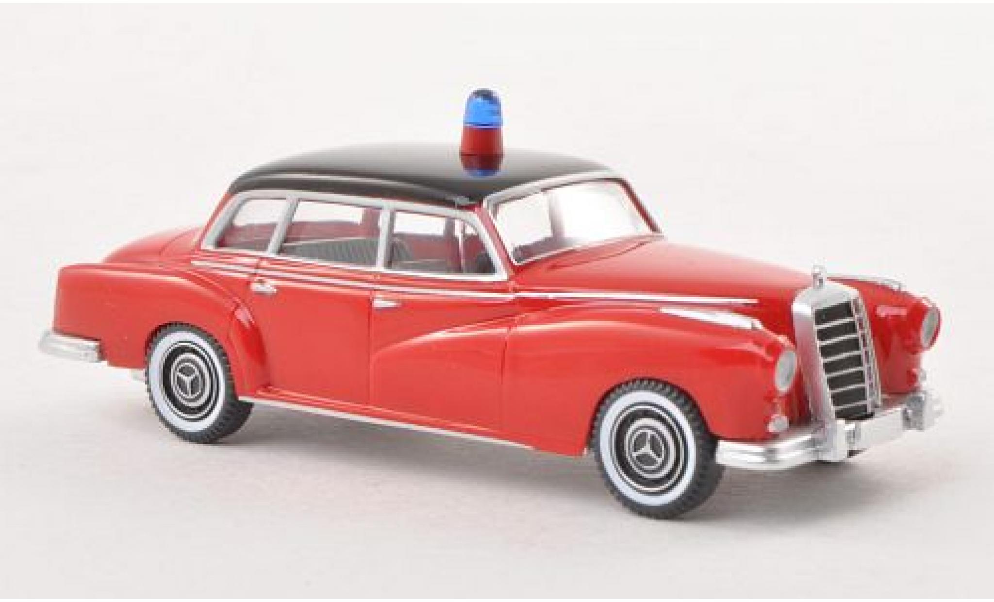 Mercedes 300 1/87 Wiking brandweer modelauto
