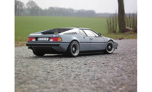 Bmw M1 1978 1/18 Norev grijs jantes BBS echappement chrome modelauto