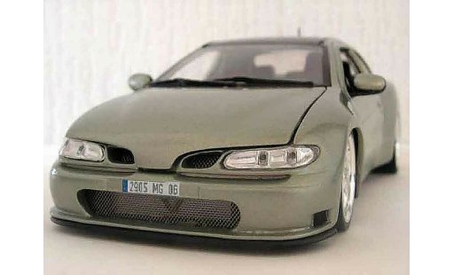 Renault Megane Base 1/18 Anson Maxi tilleul carbone modelauto