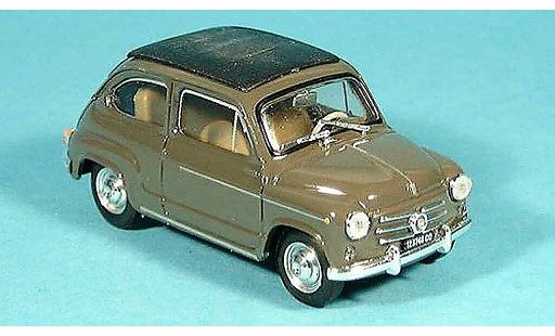 Fiat 600 D 1/43 Brumm gesloten bruin 1960 modelauto
