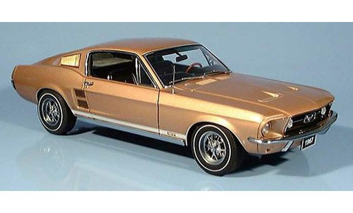 Ford Mustang GT 1/18 Autoart gt390 or modelauto