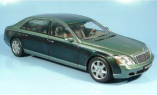 Maybach 62 LWB 1/18 Autoart groen modelauto