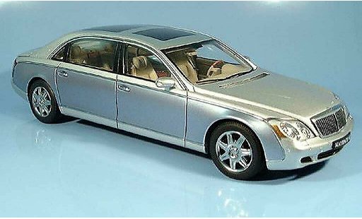 Maybach 62 LWB 1/18 Autoart grijs/blauw modelauto