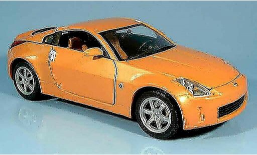 Nissan 350Z Base 1/18 Yat Ming coupe oranje 2003 modelauto