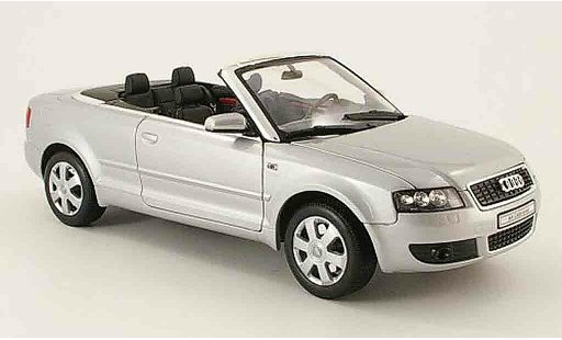 Audi A4 cabriolet 1/18 Welly grijs 2002 modelauto