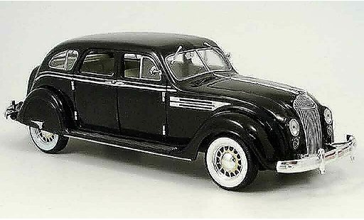 Chrysler Airflow Sedan 1/18 Signature zwart 1936 modelauto