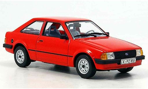 Ford Escort MK3 1/43 Minichamps 3 turer rood 1981 modelauto