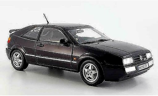 Volkswagen Corrado VR6 1/18 Revell lila 1993 modelauto