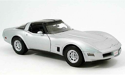 Chevrolet Corvette Coupe 1/18 Welly C3 grijs 1982 modelauto