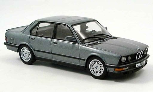 Bmw M5 berline 1/43 Autoart E28 grijs 1987 modelauto