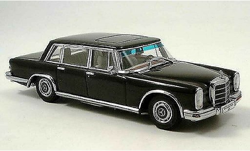 Mercedes 600 Base 1/43 Autoart (W100) SWB zwart modelauto