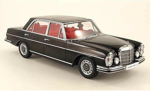 Mercedes 300 6.3 1/18 Autoart zwart 1970 modelauto