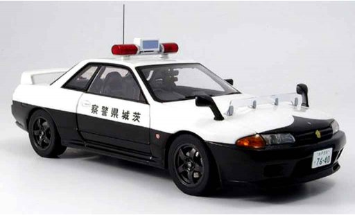 Nissan Skyline R32 1/18 Autoart gtr politie japan modelauto