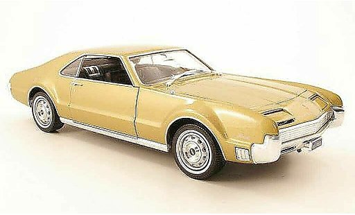Oldsmobile Toronado Base 1/18 Yat Ming or 1966 modelauto