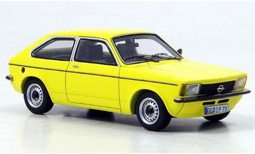 Opel Kadett C City 1/43 Neo geel 1978 modelauto