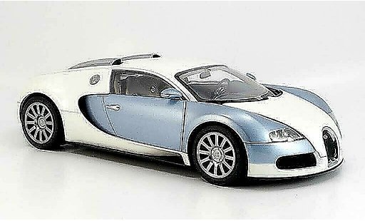Bugatti Veyron coupe 1/18 Autoart 16.4 wit/blauw modelauto