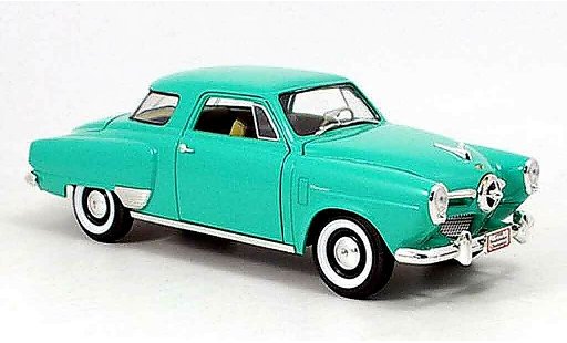 Studebaker Champion 1950 1/18 Yat Ming groen modelauto