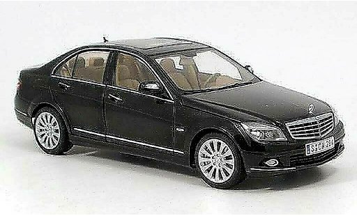 Mercedes Classe C Base 1/18 Autoart (W204) zwart Elegance modelauto
