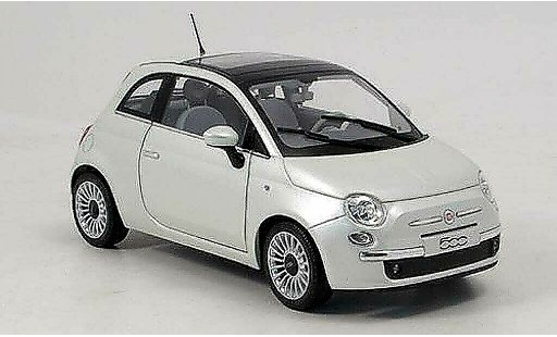 Fiat 500 Base 1/18 Norev wit 2007 modelauto