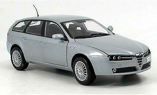 Alfa Romeo 159 sportwagon 1/18 Mondo Motors grijs 2007 modelauto